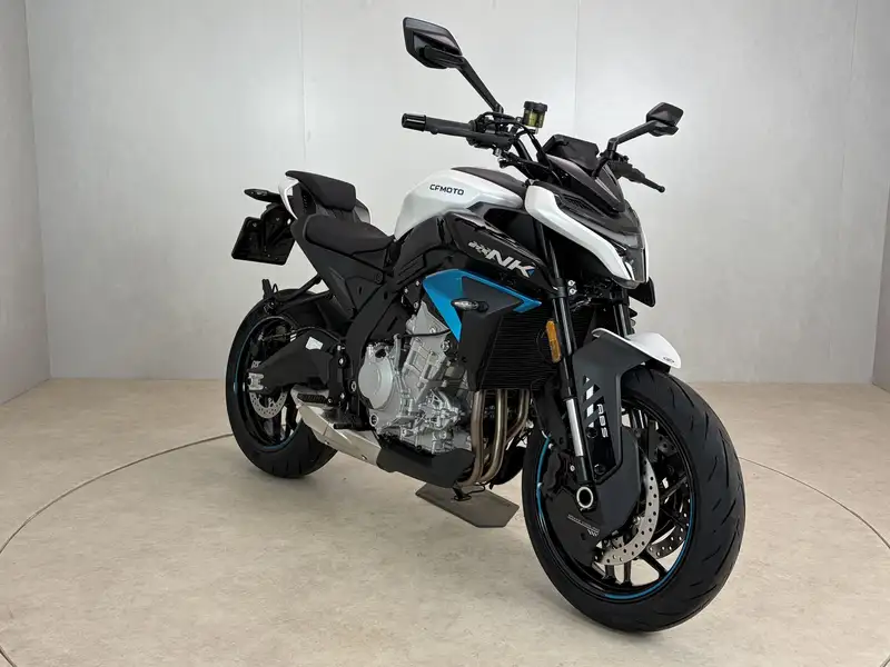 CFMOTO 675 NK - foto 2