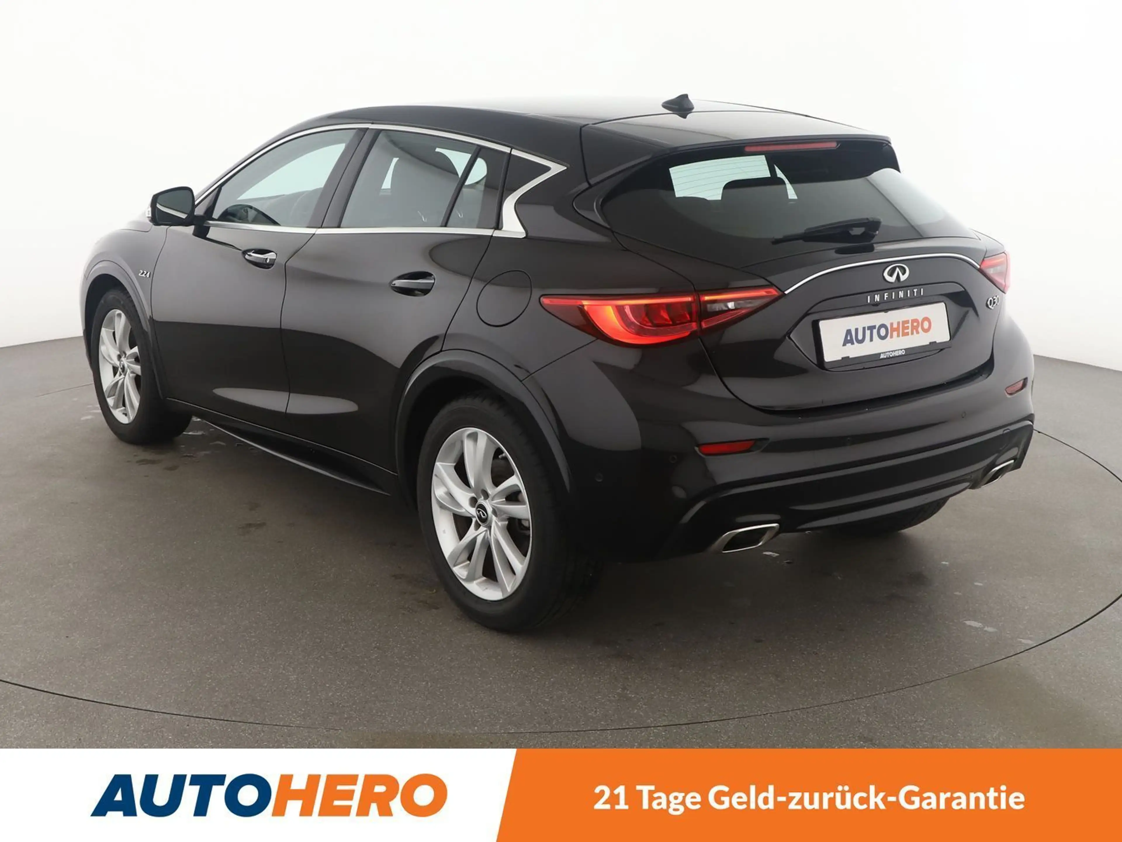 Infiniti Q30 2.2 Diesel Aut.*NAVI*XENON*360*TEMPO* — photo 4