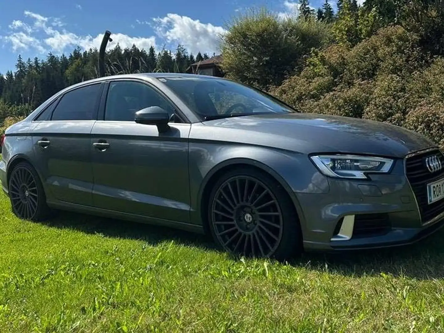 Audi A3 A3 SB 1,6 TDI Grau - 1