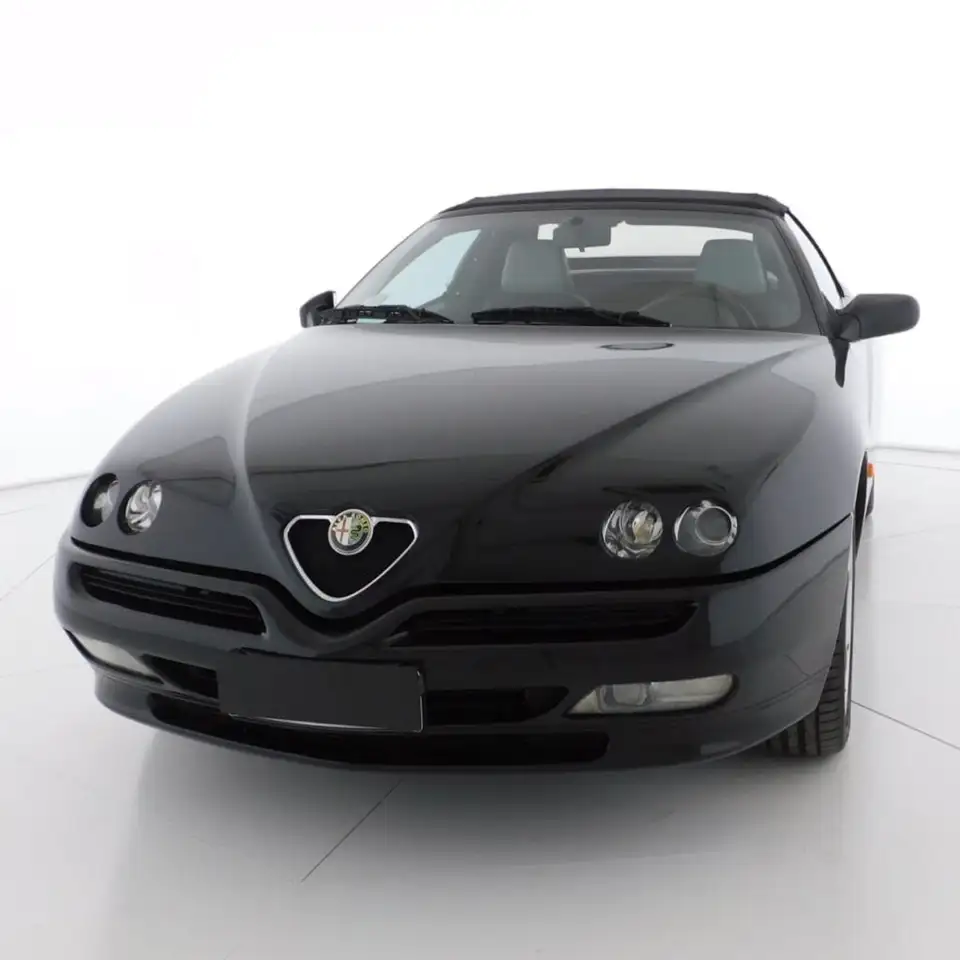 Alfa Romeo Spider 1.8i 16V Twin Spark cat, foto 2