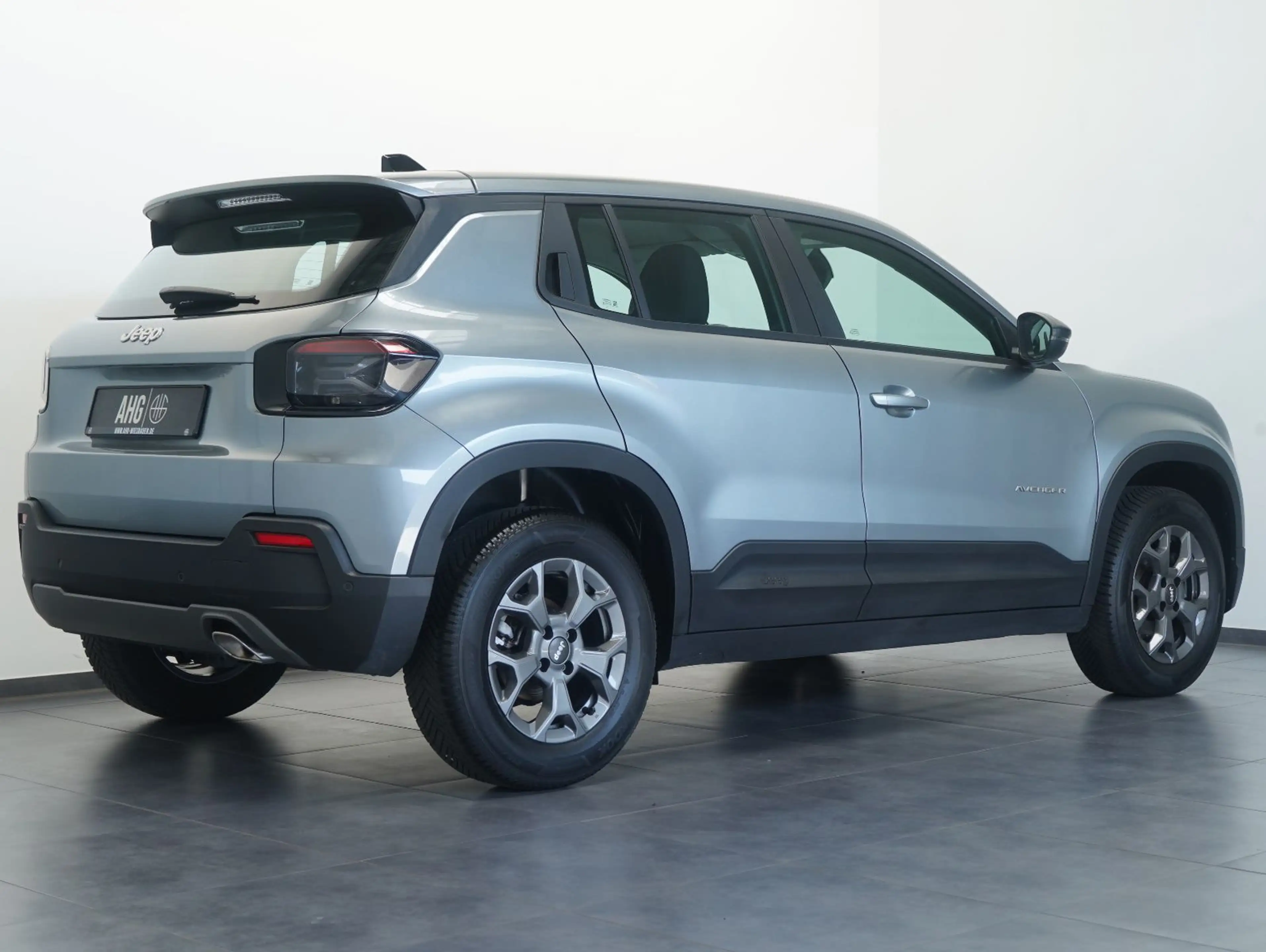 Jeep Avenger 1.2 T-GDI Longitude — photo 3