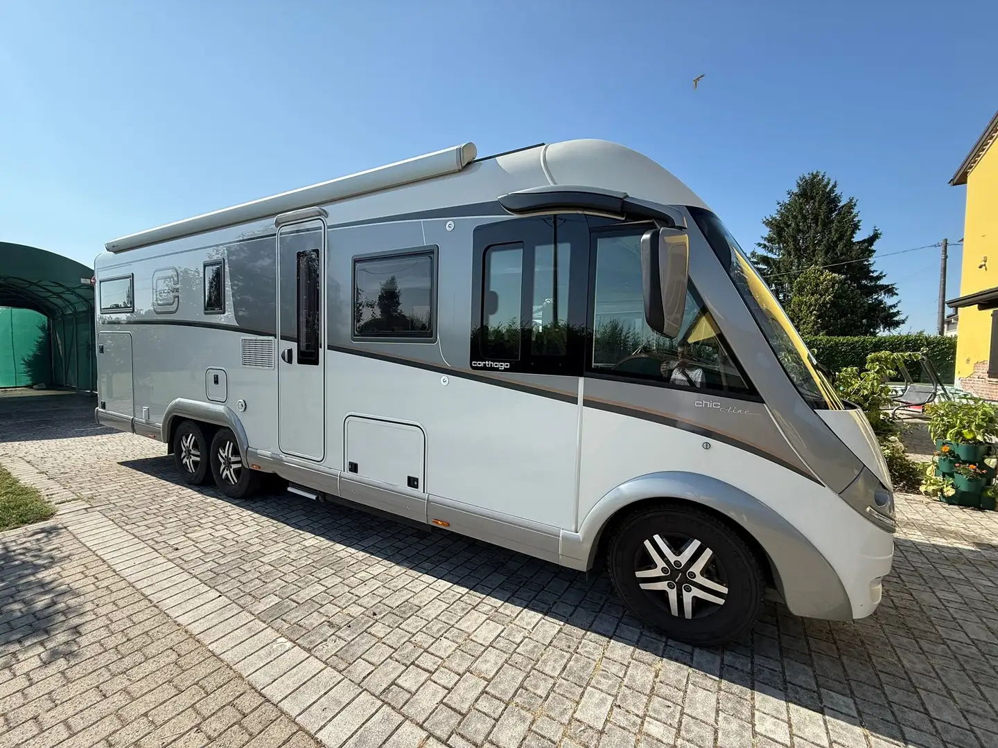 Caravans-Wohnm Carthago CARTHAGO chic c-line Blanc - 1