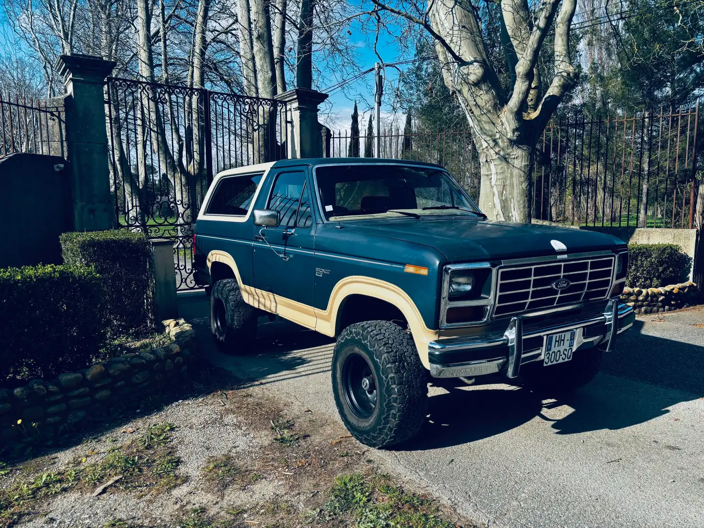 Ford Bronco Eddie Bauer 1986 V8 bva Blau - 1