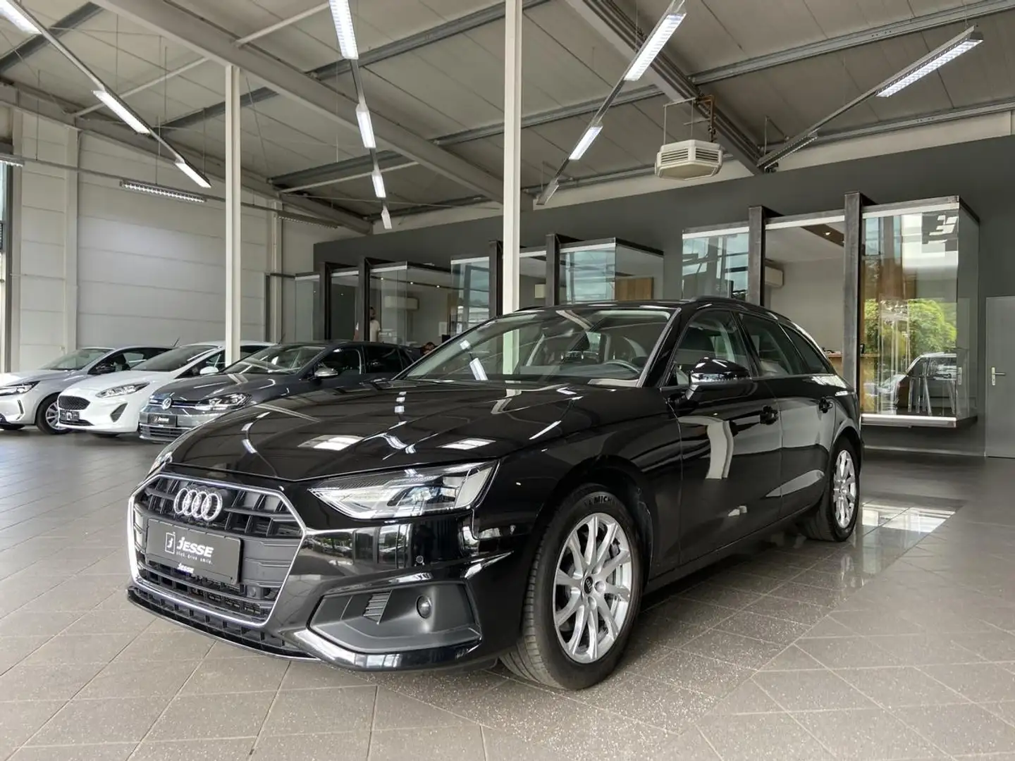 Audi A4 40TDI Avant S-Tronic LED Navi PDC Nero - 1