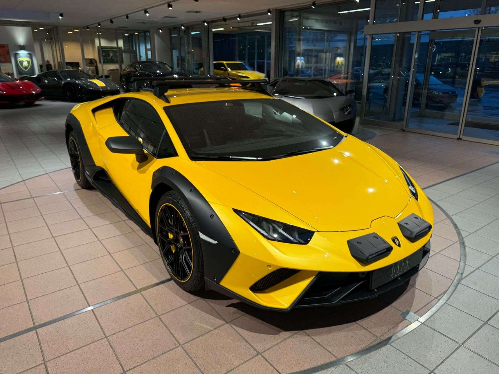 Second hand Lamborghini Huracan 