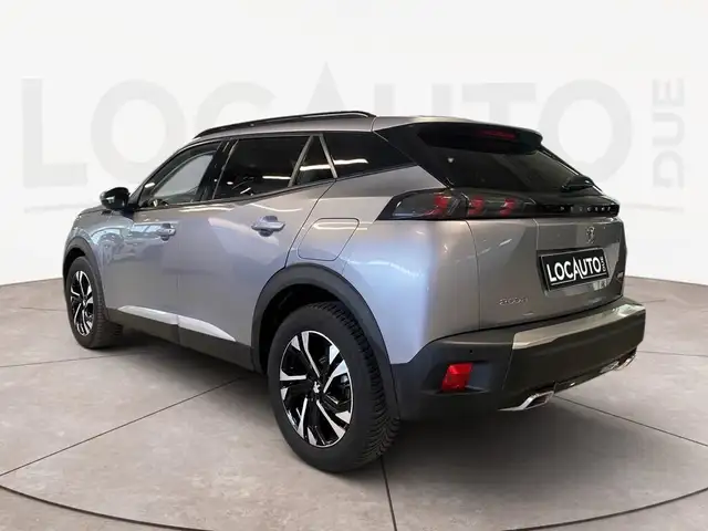 Peugeot 2008 view 5