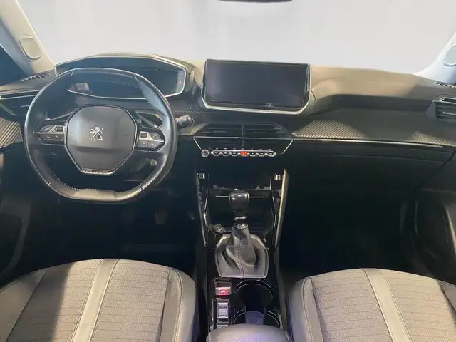 Peugeot 2008 view 6