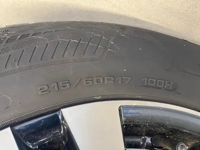 Peugeot 2008 view 24