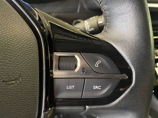 Peugeot 2008 view 20