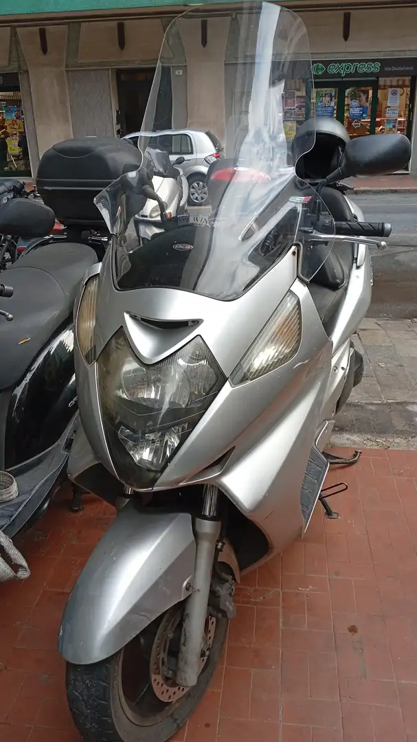 Honda Silver Wing Zilver - 2
