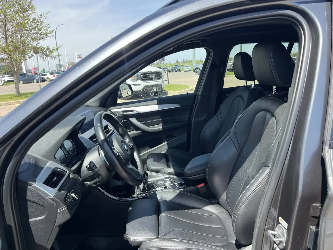 BMW X1 снимка BMW X1