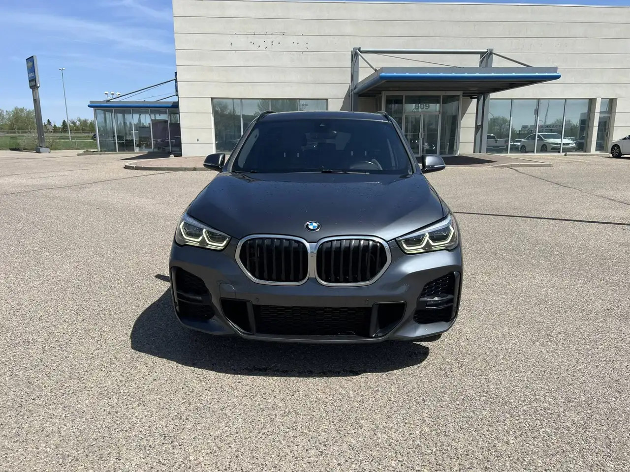 BMW X1 снимка BMW X1