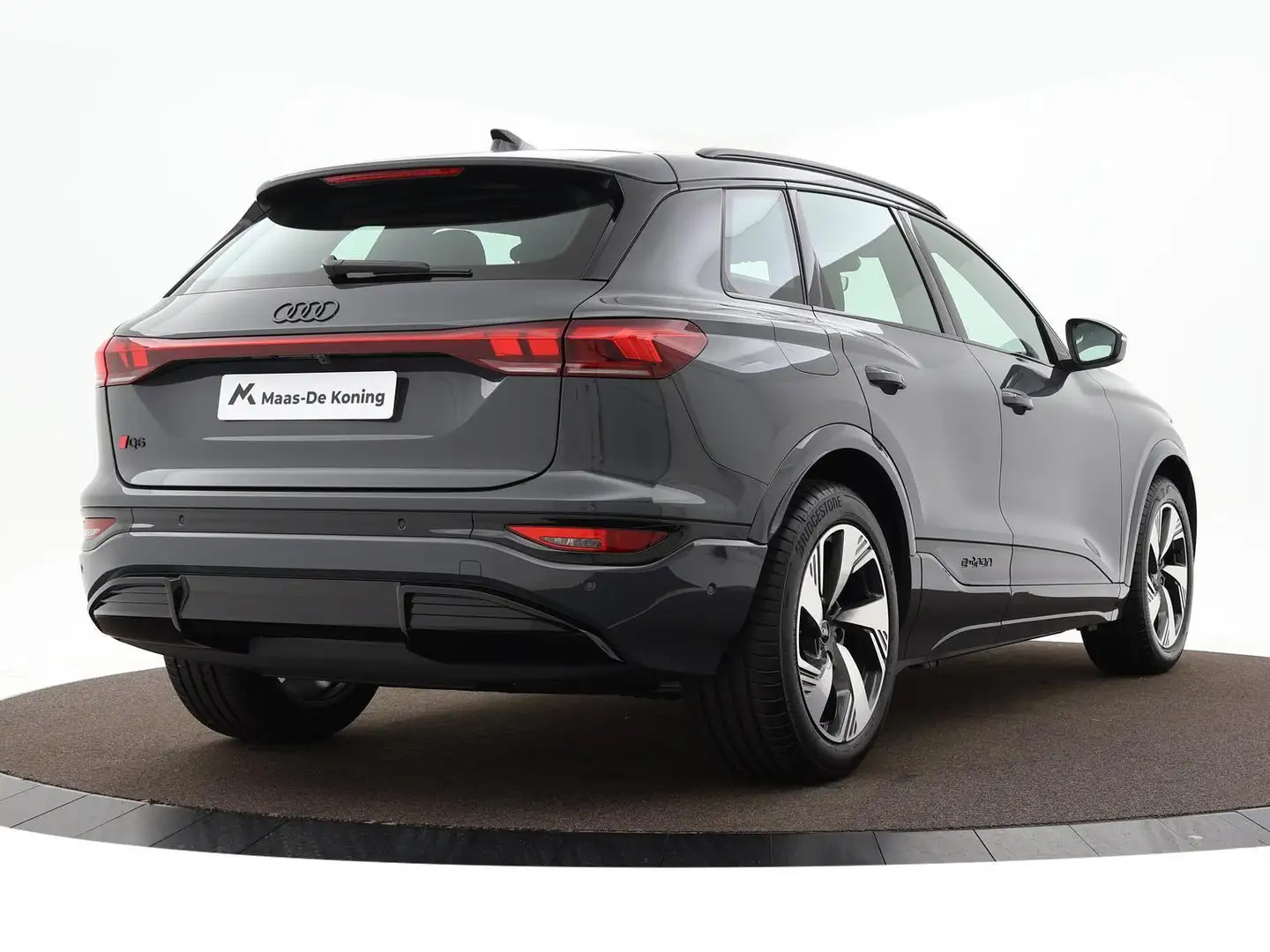 Audi Q6 e-tron S edition Performance 306 PK · Tech pakket Gri - 2