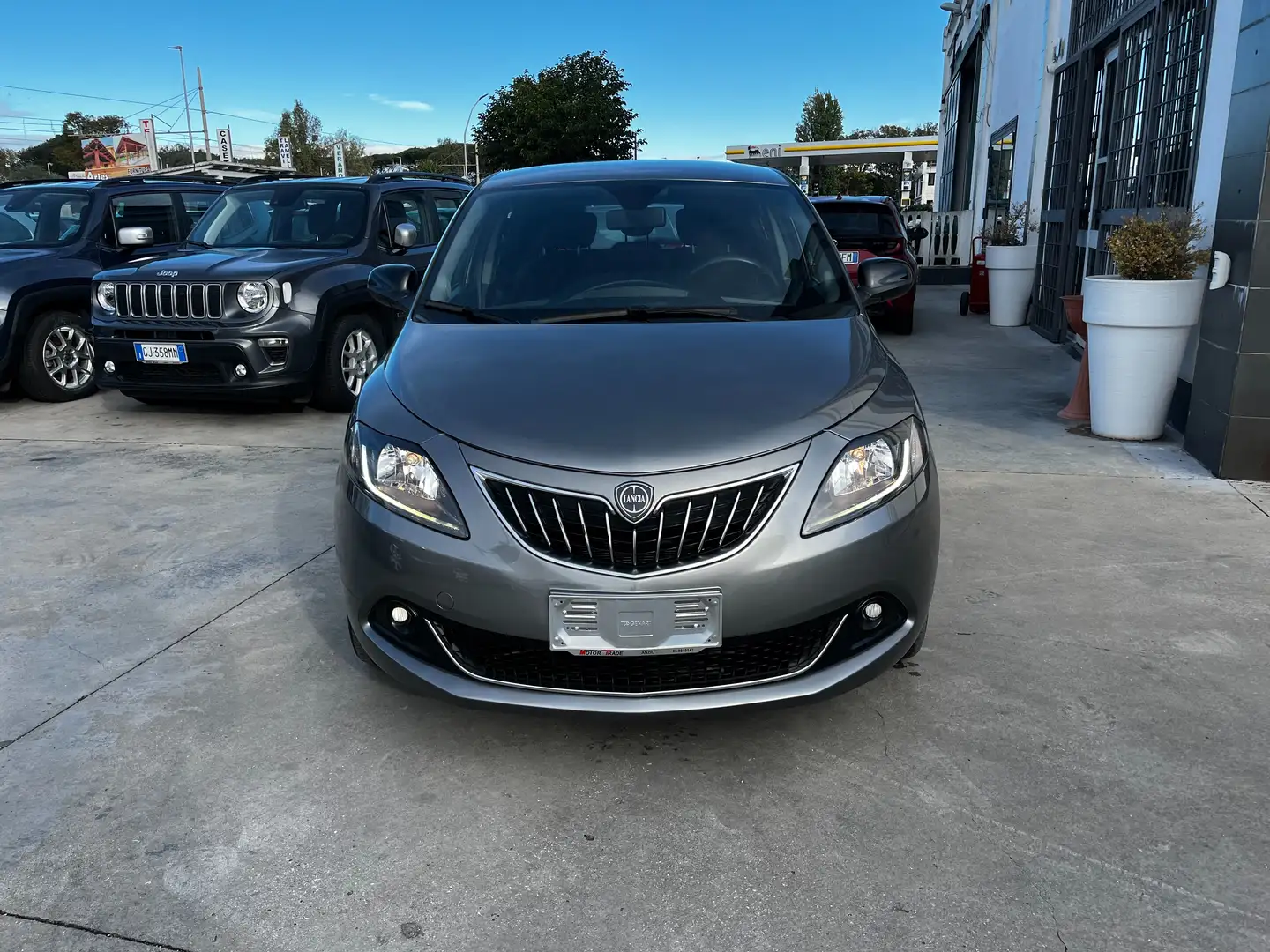 Lancia Ypsilon 1.0 firefly hybrid Gold s NO VINCOLI Gris - 2