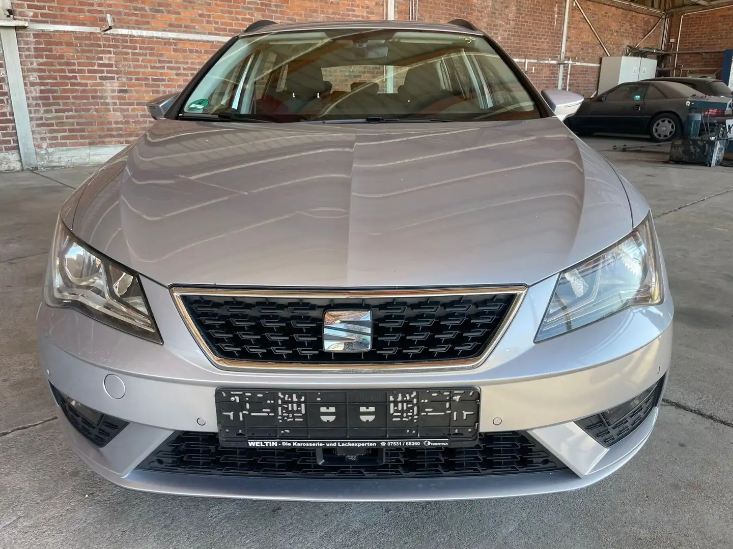 SEAT Leon ST Style/NAVI/PDC/TEMPO Silber - 2
