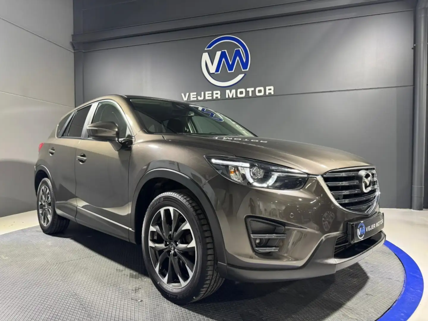 Mazda CX-5 2.2DE Luxury (Navi) 2WD 150 Brun - 1