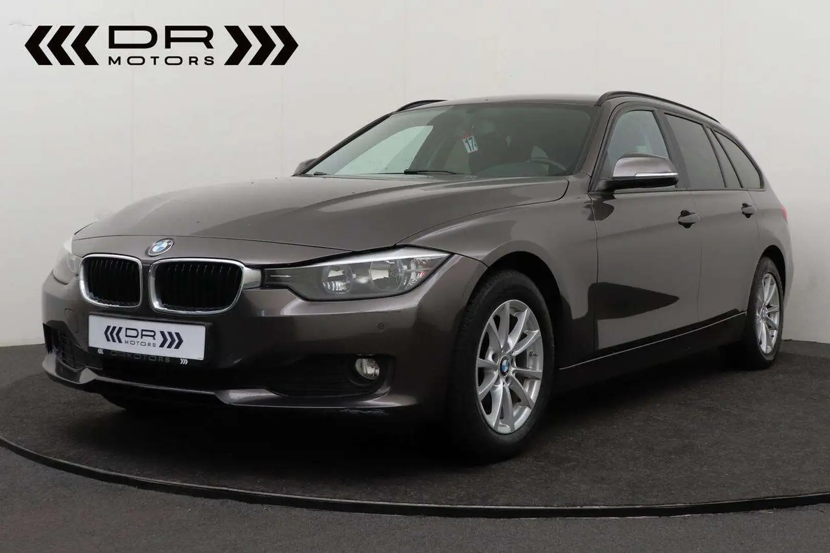 BMW 318 d Touring - LEDER - NAVIGATIE Brun - 1