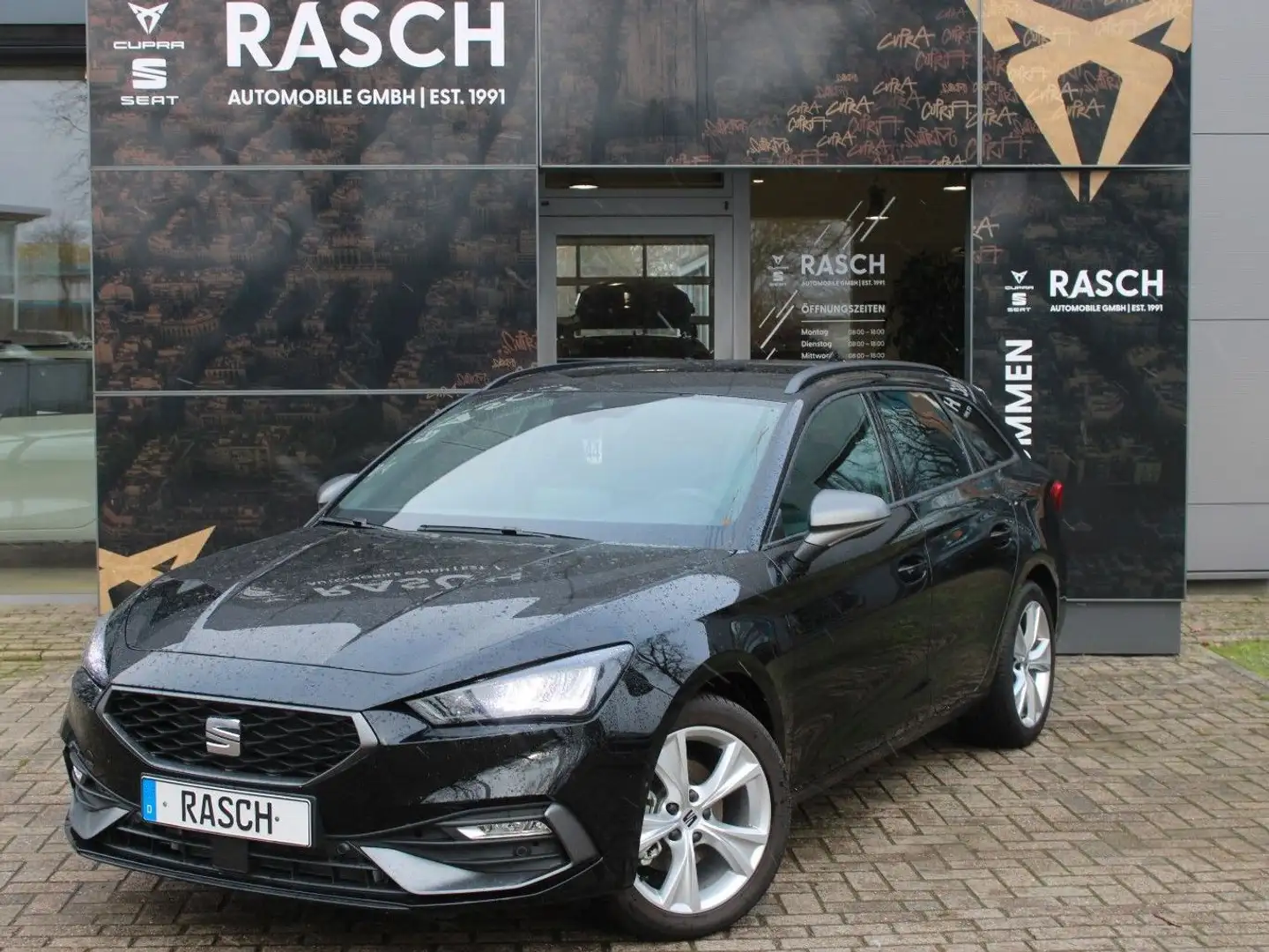 SEAT Leon Sportstourer 1.5 eTSI FR +NAVI+SHZ+ACC+LED+ Nero - 1