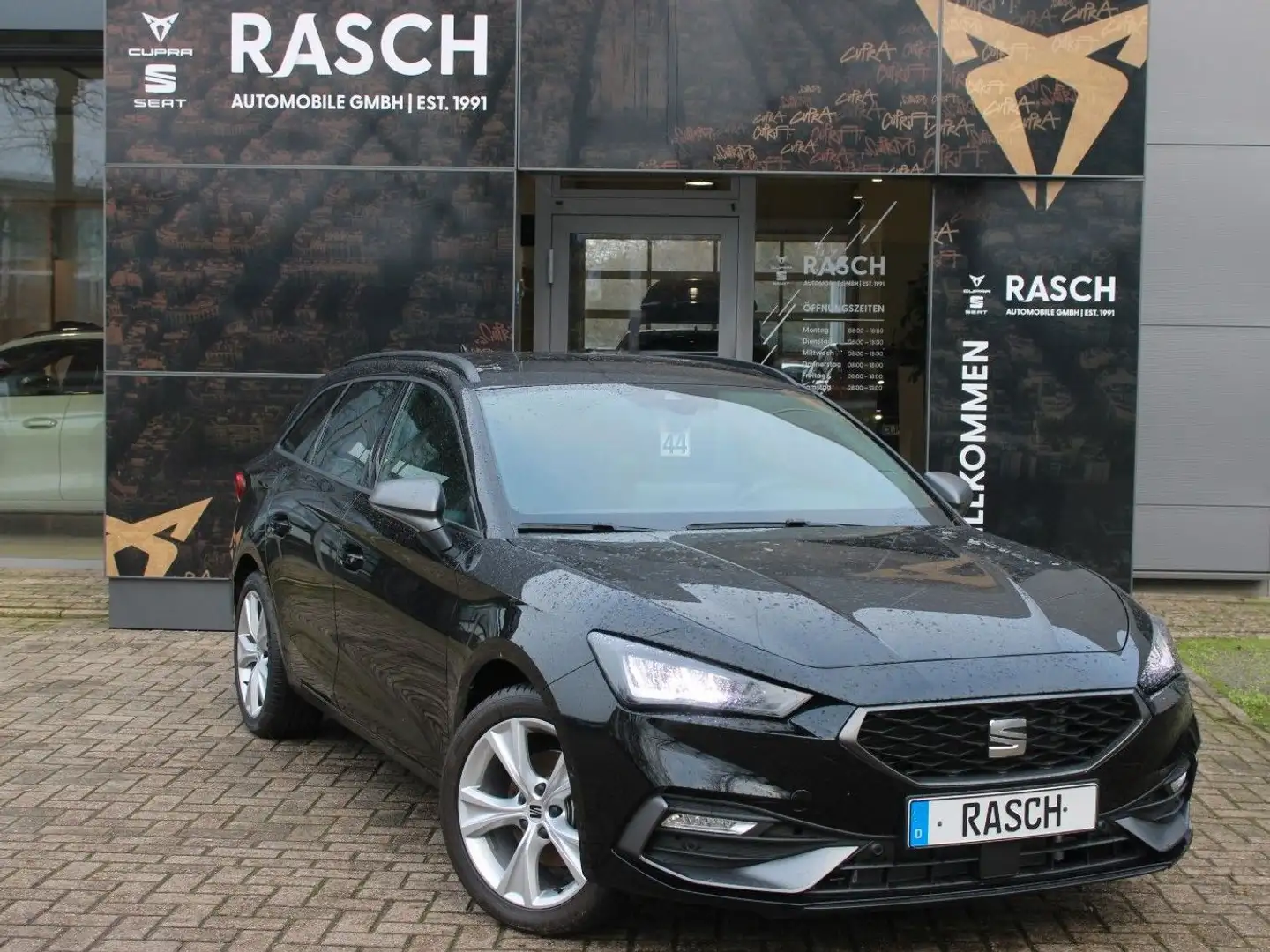 SEAT Leon Sportstourer 1.5 eTSI FR +NAVI+SHZ+ACC+LED+ Nero - 2