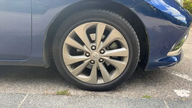 Toyota Auris view 17