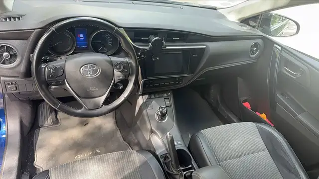 Toyota Auris view 8