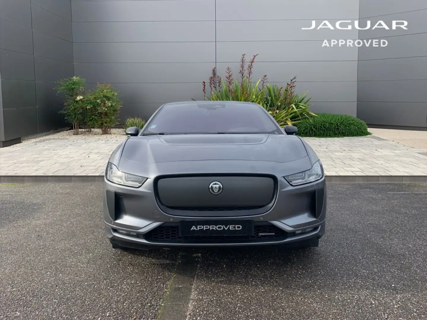 Jaguar I-Pace EV400 R-Dynamic HSE AWD - 2