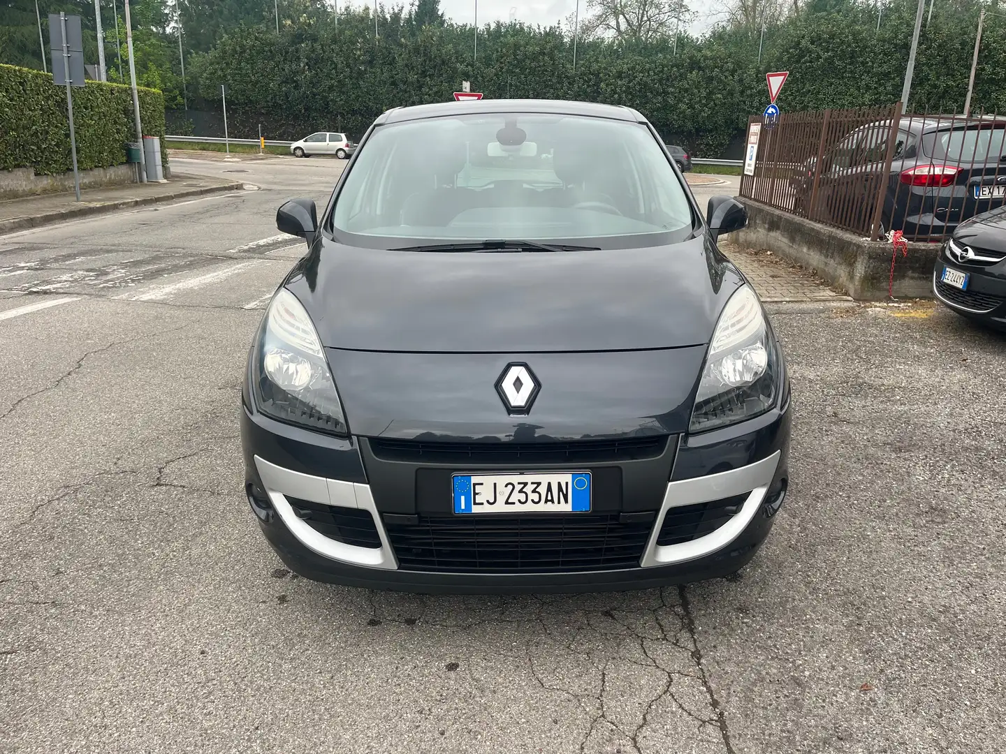 Renault Scenic X-Mod 1.4tce/131CV/neopatentati/Euro5/unico pr. Grigio - 1