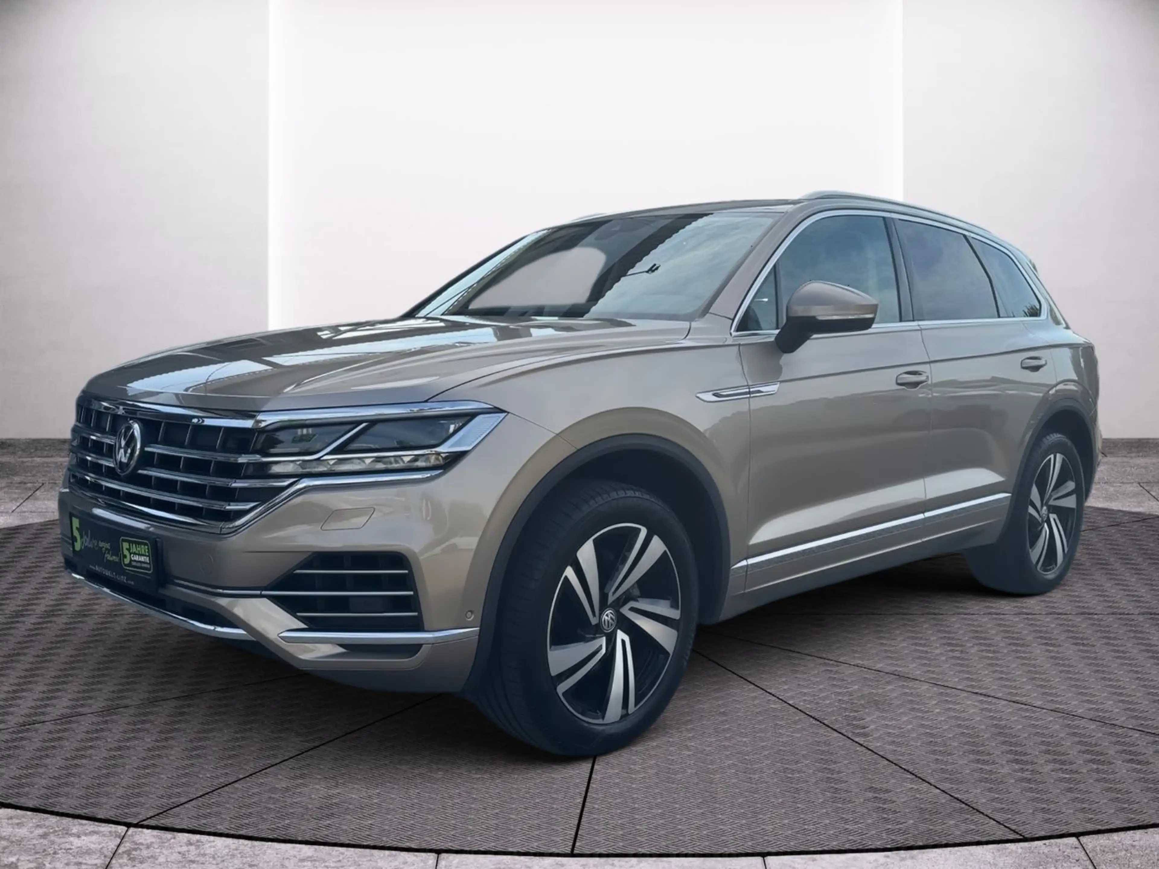 Volkswagen Touareg 3.0 V6 TDI 4Motion Atmo. *ERSTBESITZ* — photo 3