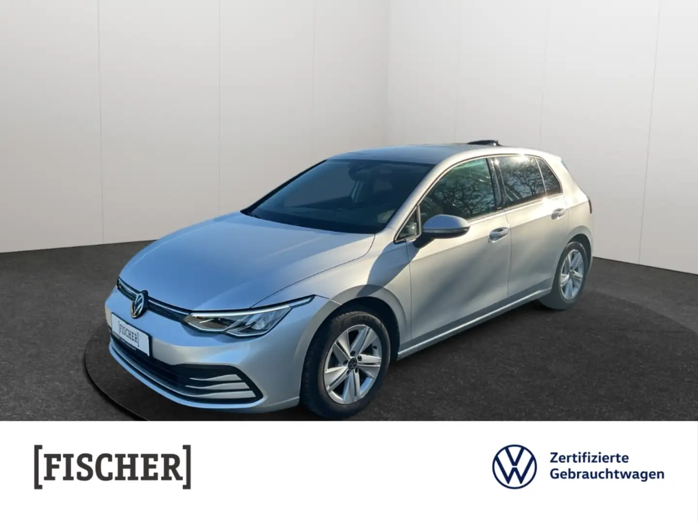 Volkswagen Golf VIII 2.0TDI Life LED STHZ Navi Rear View ACC DAB Argento - 1