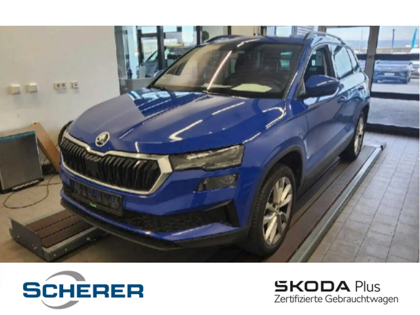 Skoda Karoq Style 1.5 TSI DSG MATRIX NAVI PANO AHK Blau - 1