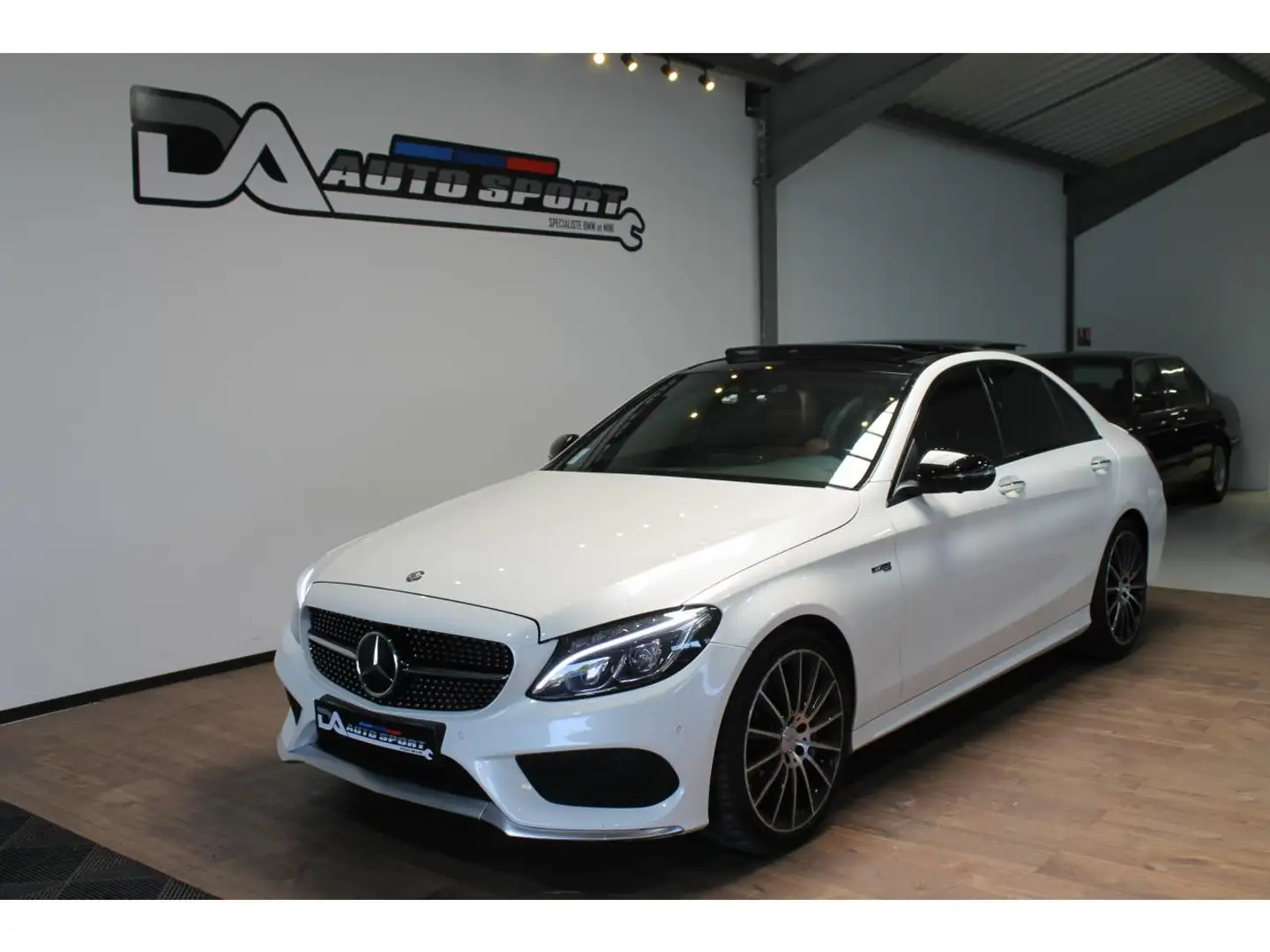 Mercedes-Benz C 43 AMG C 43 - BVA 9G-Tronic  BERLINE - W 205 AMG 4-Matic Blanc - 1
