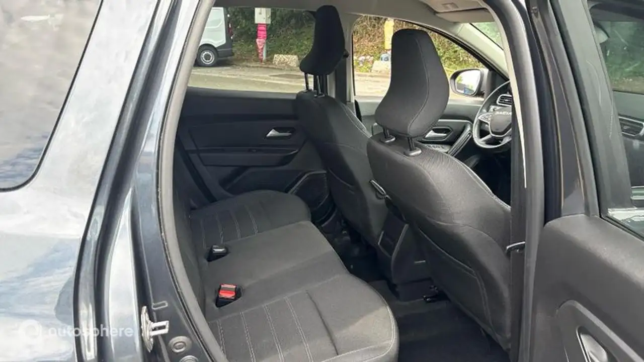 Dacia Duster — photo 13