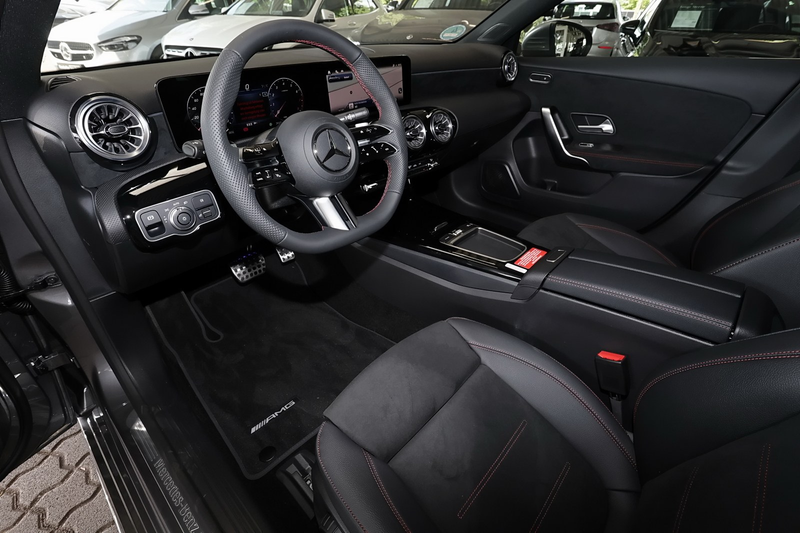 Mercedes-Benz A 200 AMG MBUX+RüKam+M-LED+Totwinkel+Keyless+18 — photo 8
