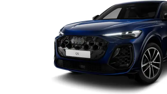 Audi Q5 view 6