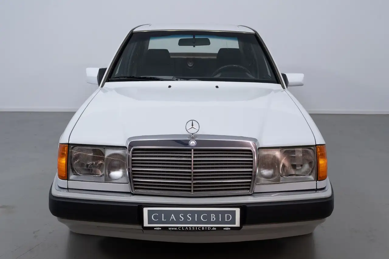 Mercedes-Benz 250 D, foto 3