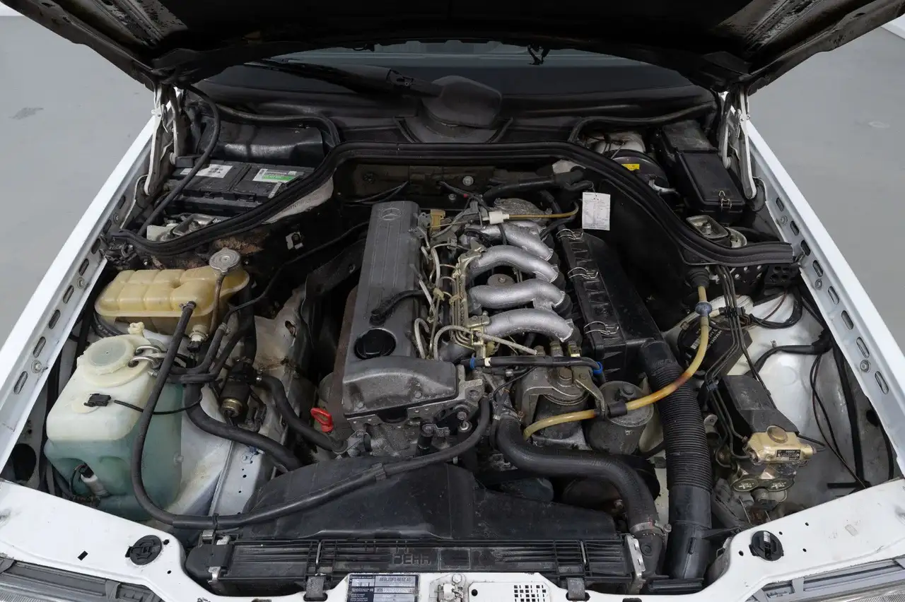 Mercedes-Benz 250 D, foto 7