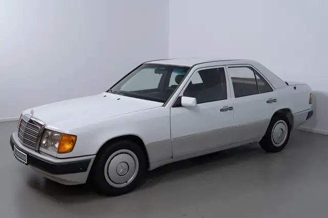 Mercedes-Benz 250 D