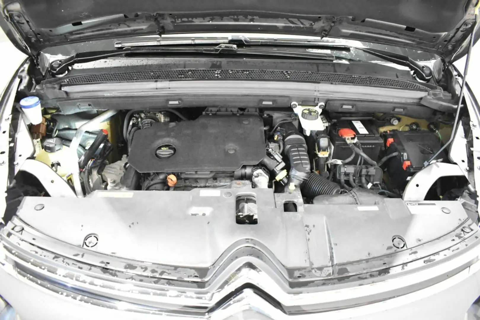 Citroen C4 1.5 BlueHDI S&S Shine EAT8 130 Grijs - 2