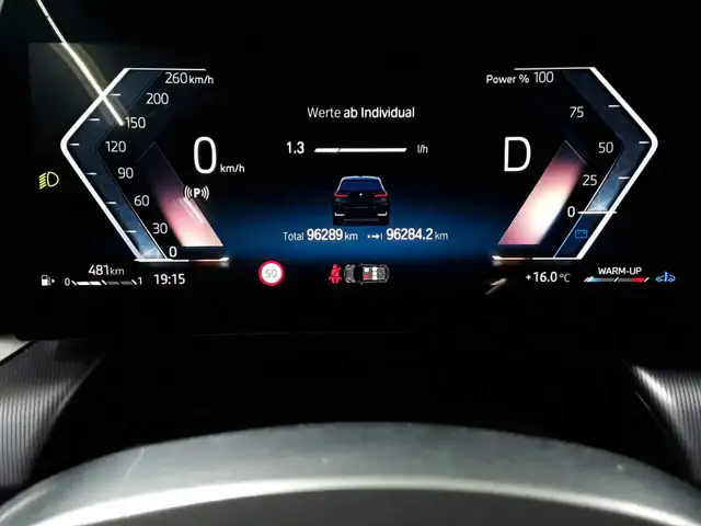BMW 2 Series view 11