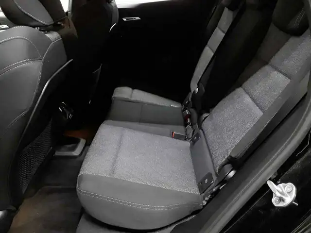 BMW 2 Series view 13
