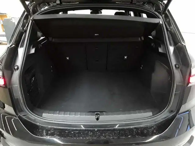 BMW 2 Series view 15