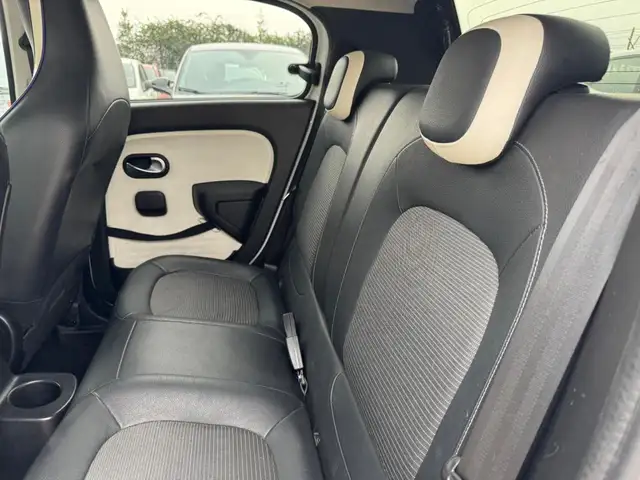 Renault Twingo view 10