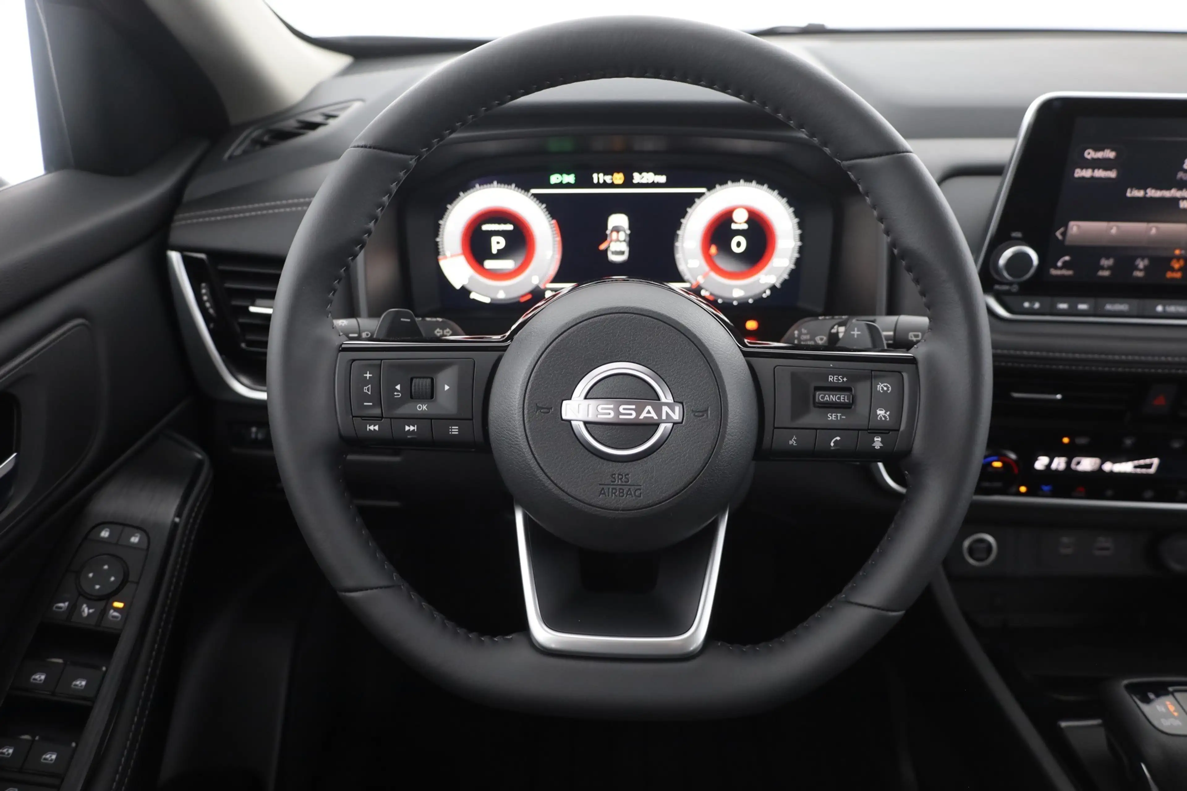 Nissan X-Trail 1.5 VC-T mHev Acenta Aut. LED ACC Kamera — photo 15