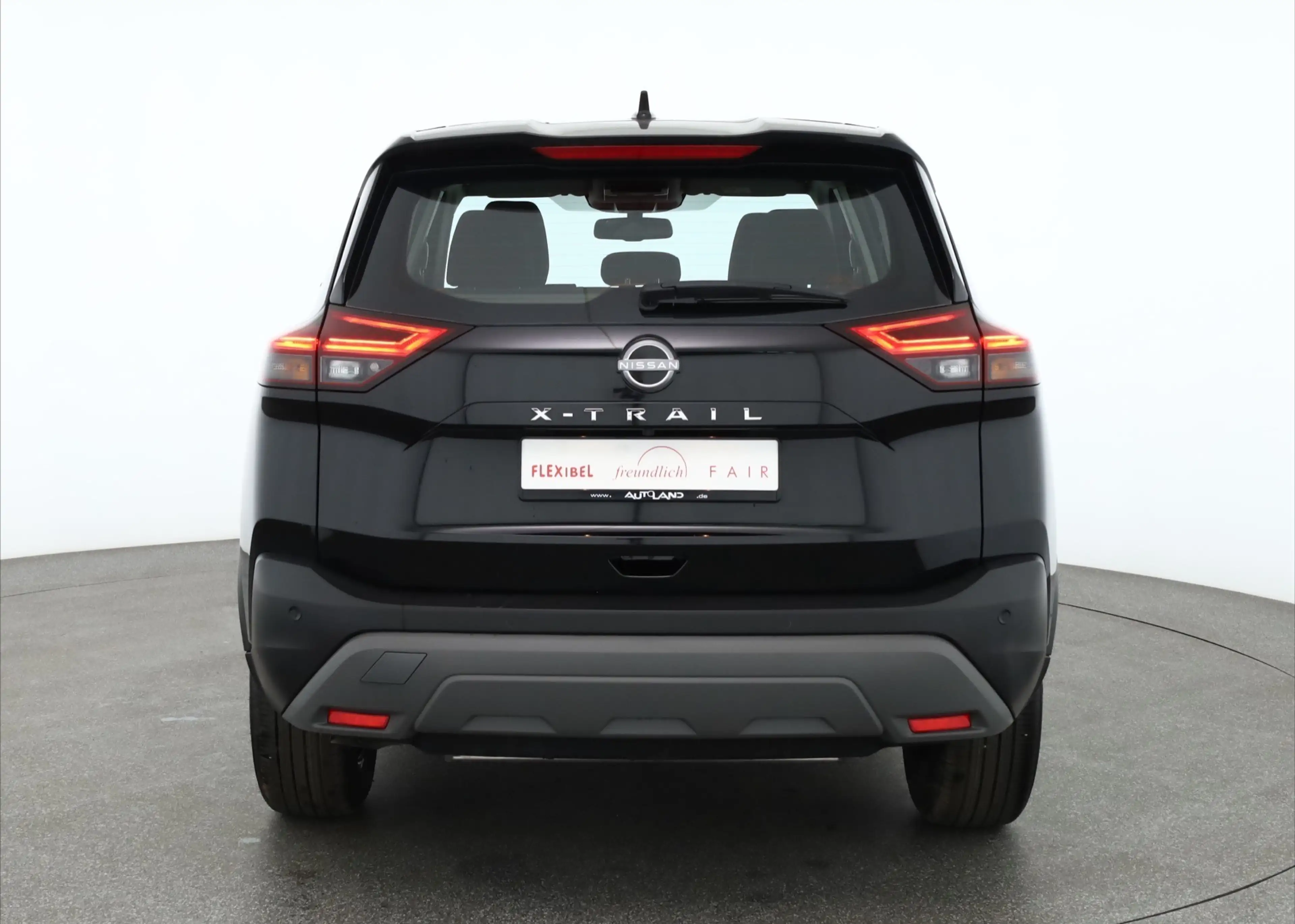 Nissan X-Trail 1.5 VC-T mHev Acenta Aut. LED ACC Kamera — photo 4