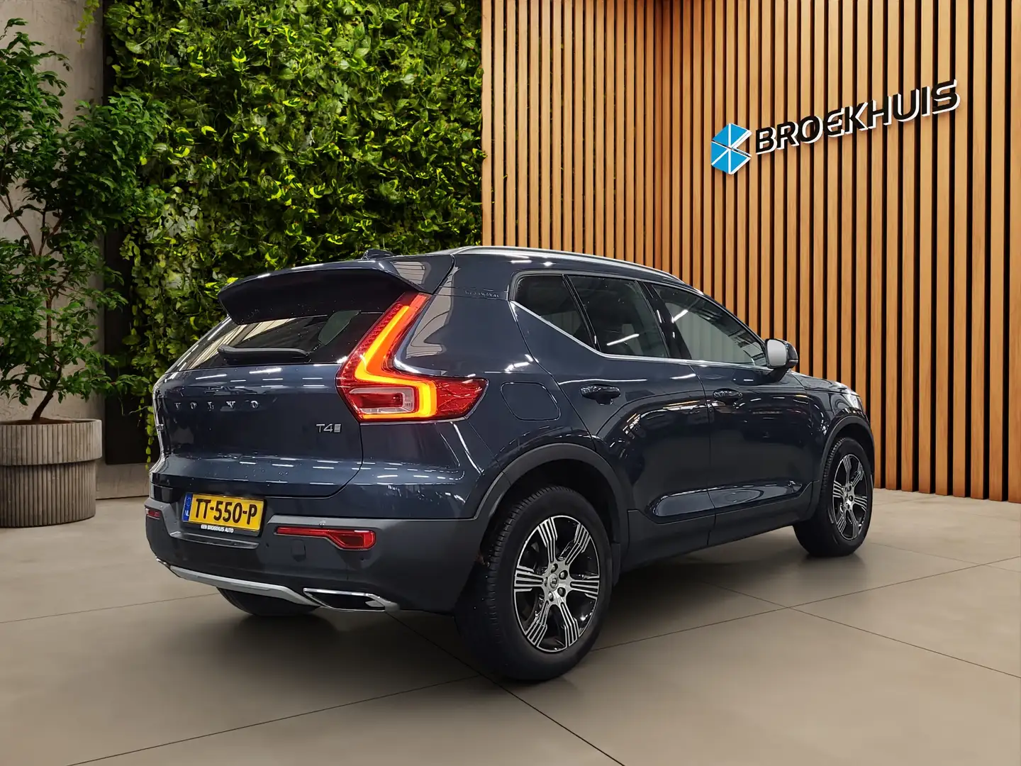 Volvo XC40 2.0 T4 Inscription | Trekhaak | 360 Camera | BLIS Bleu - 2