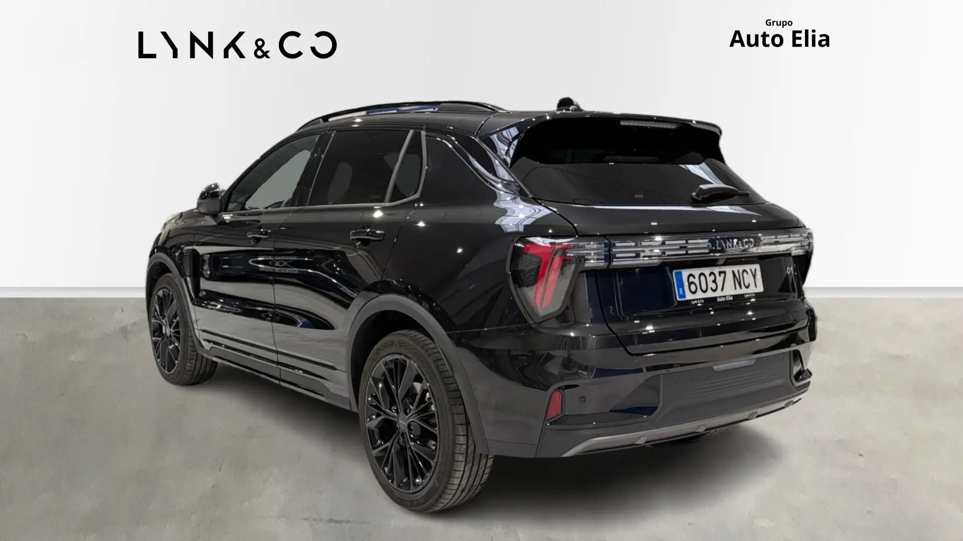 Lynk & Co 01 1.5T PHEV More Schwarz - 2