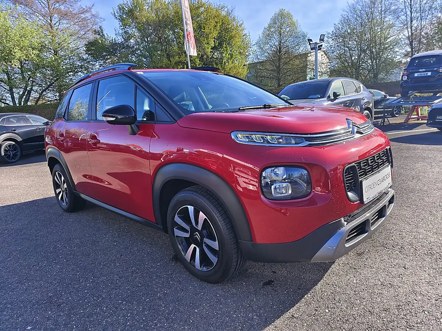 Citroen C3 Aircross BlueHDi 120 S&S EAT6 Automatik Feel Rot - 1