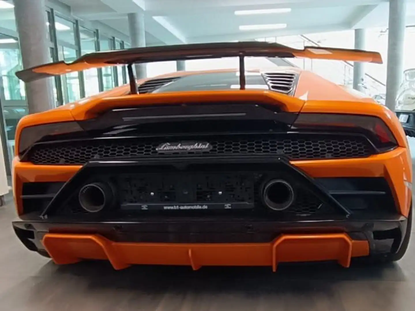 Lamborghini Huracán Huracán EVO RWD Naranja - 2