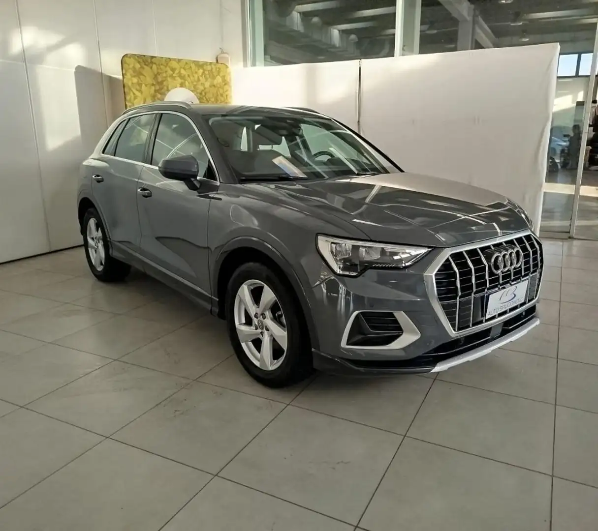 Audi Q3 35 TDI S tronic Business Advanced Grigio - 1