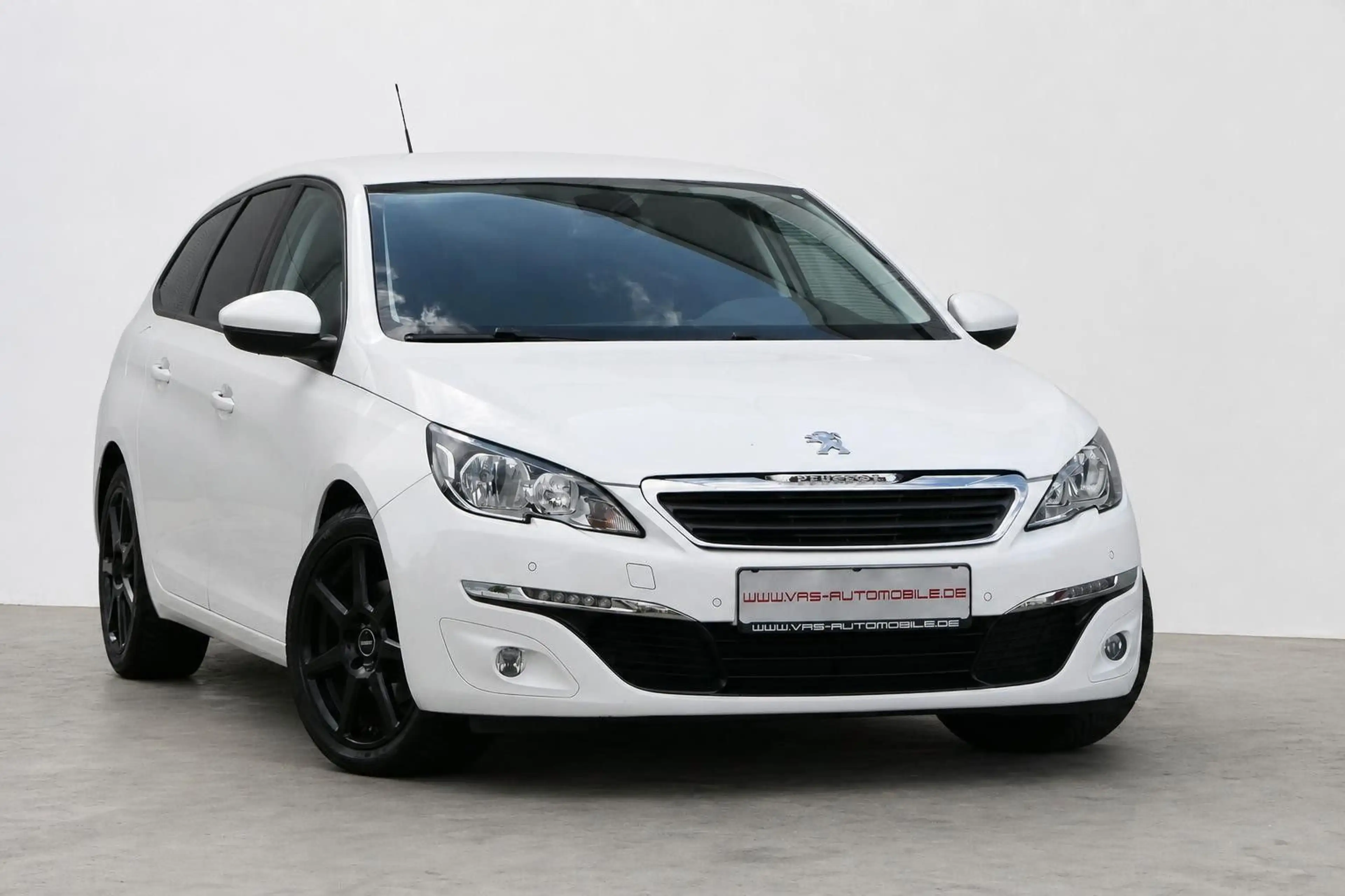 Peugeot 308 SW Active BlueHDi *Navi*Kamera* — photo 7